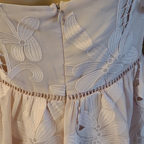 SALE LOVERS AND FRIENDS PINK EMBROIDERED DRESS - Picture 14 of 16